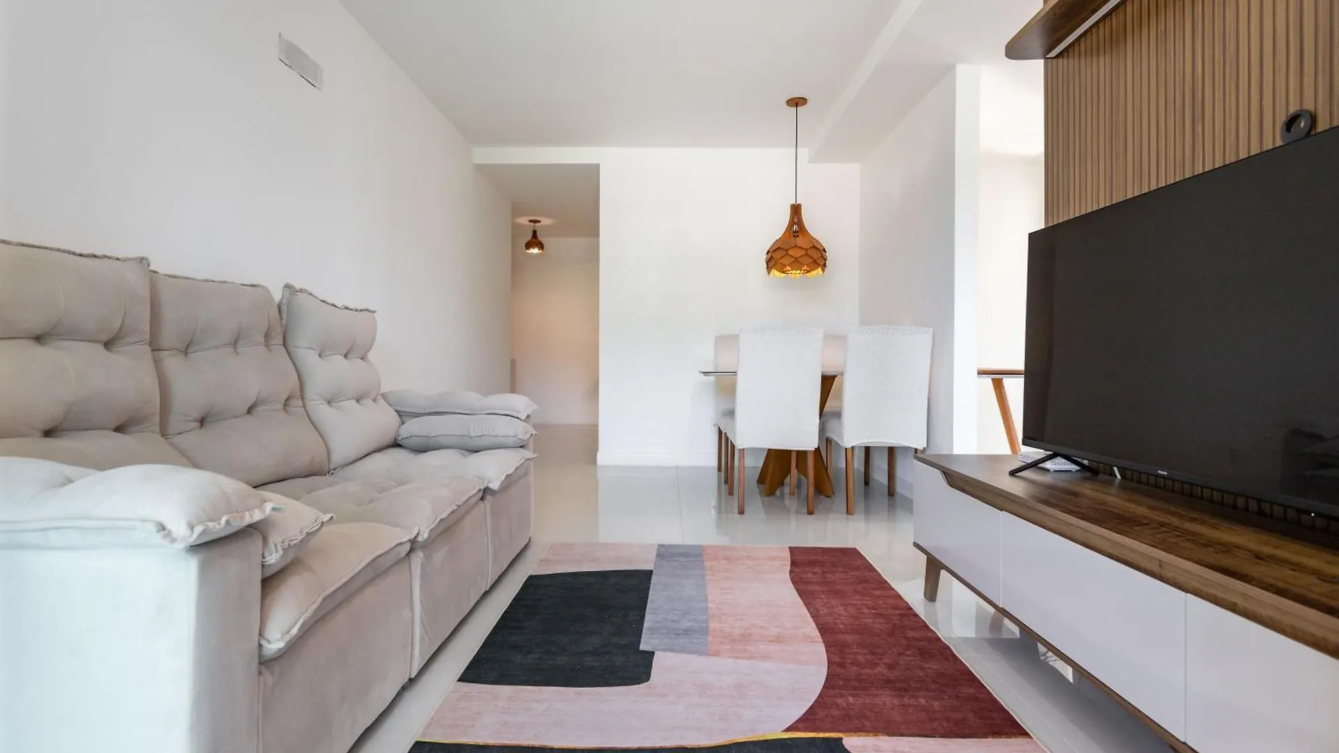 Praia dos Anjos Beach Club Condo: 2BR, Pool, 24/7 Security Arraial do Cabo