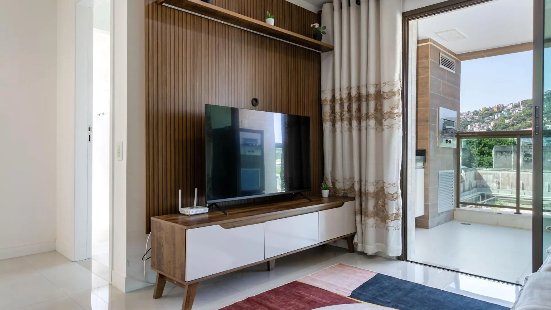 Praia dos Anjos Beach Club Condo: 2BR, Pool, 24/7 Security Arraial do Cabo