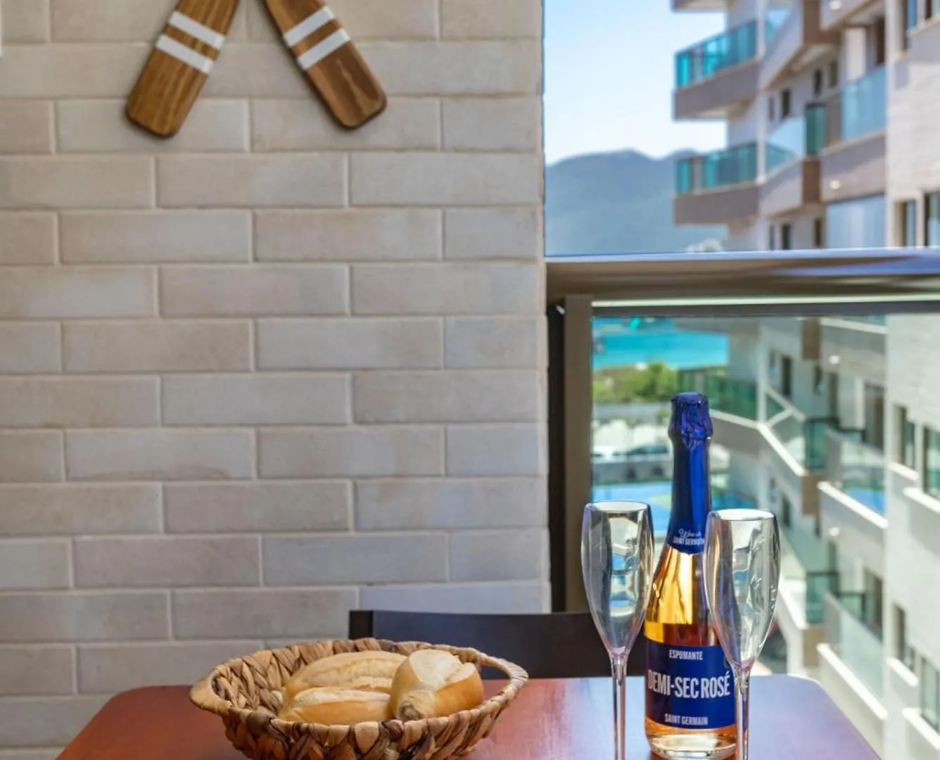 Praia dos Anjos Beach Club Condo: 2BR, Pool, 24/7 Security Arraial do Cabo 0*,