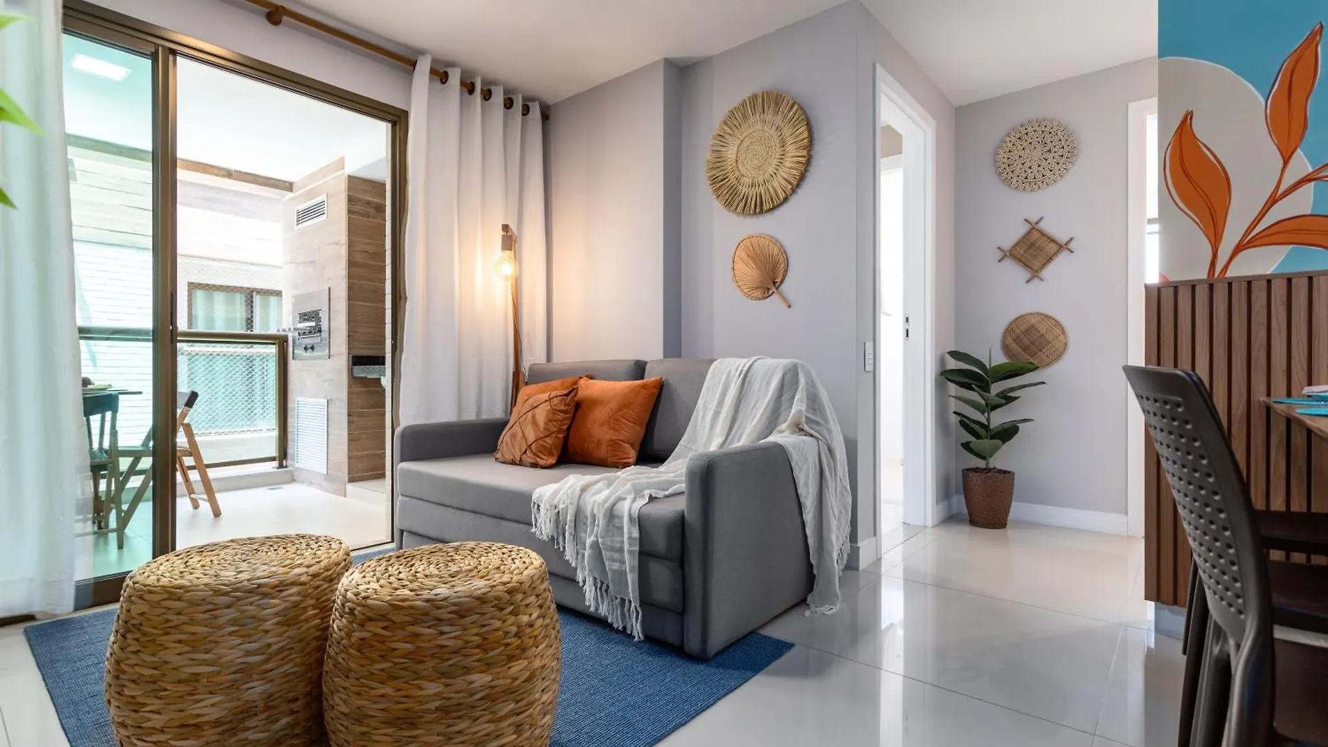 Praia dos Anjos Beach Club Condo: 2BR, Pool, 24/7 Security Arraial do Cabo Apartment