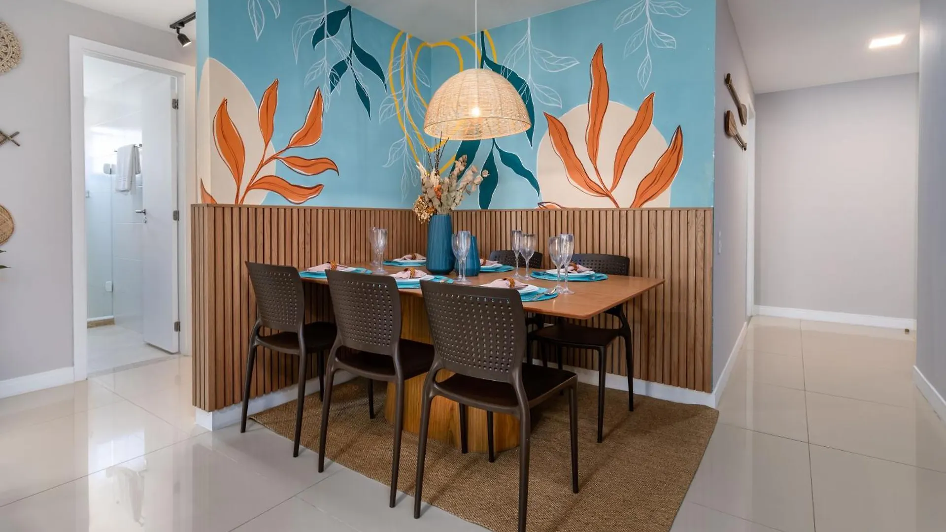 Praia dos Anjos Beach Club Condo: 2BR, Pool, 24/7 Security Arraial do Cabo Apartment