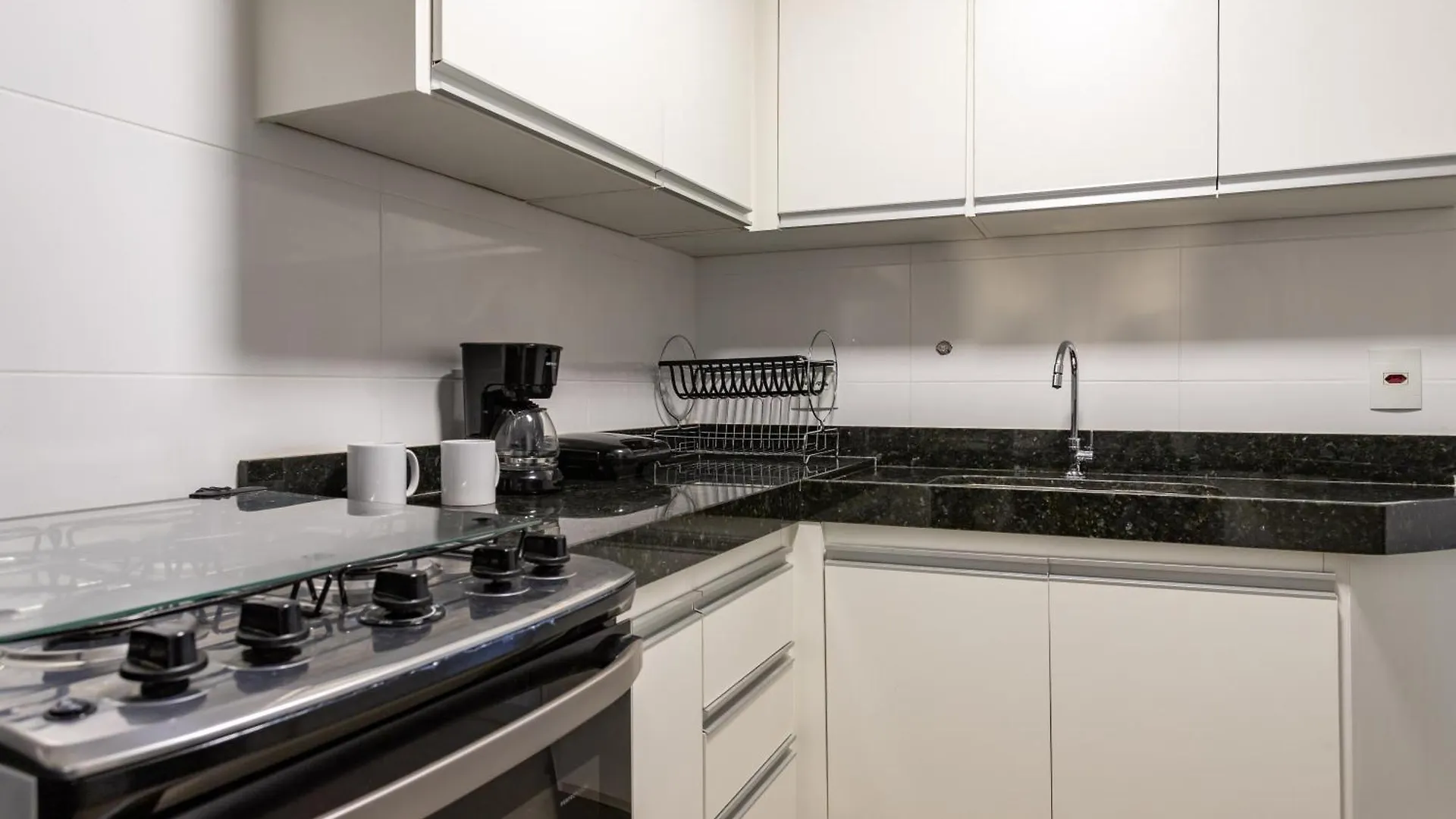 Apartment Praia dos Anjos Beach Club Condo: 2BR, Pool, 24/7 Security Arraial do Cabo Brazil